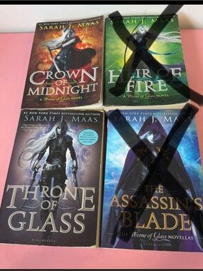 Throne of Glass Series OOP OG Covers Character 2 Books Paper back